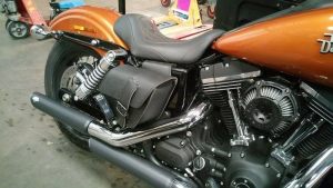 Sacoche Myleatherbikes Harley Dyna Street Bob_69